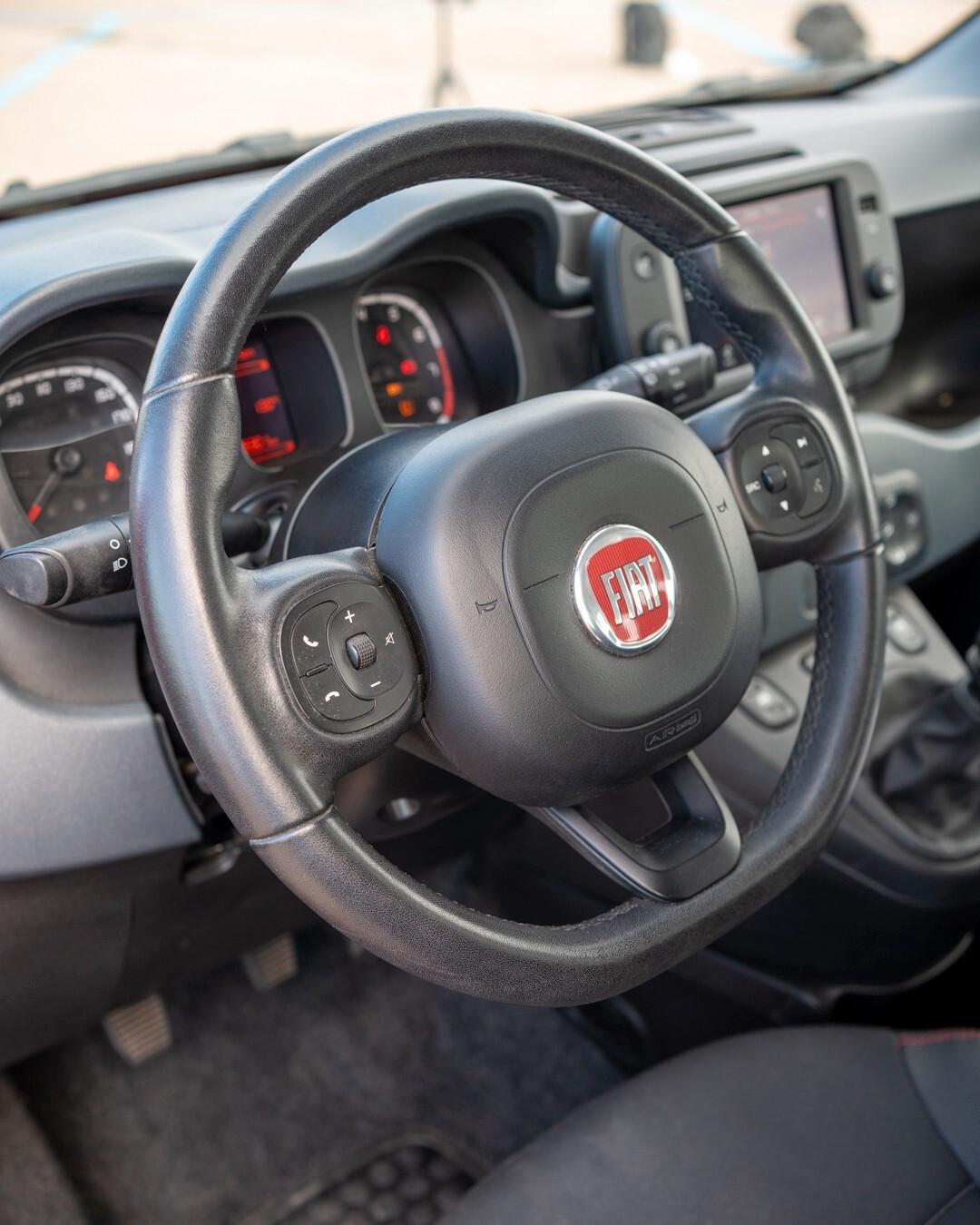 Fiat Panda 1.0 Hybrid Cross Red