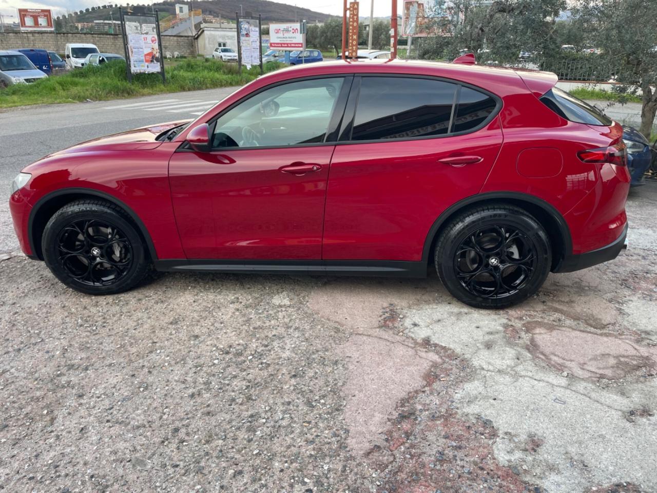 Alfa Romeo Stelvio 2.2 Turbodiesel 160 CV AT8 RWD Business