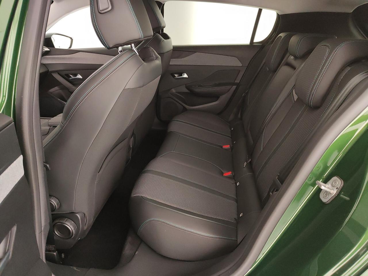 Peugeot 308 BlueHDi 130 S&S EAT8 Allure