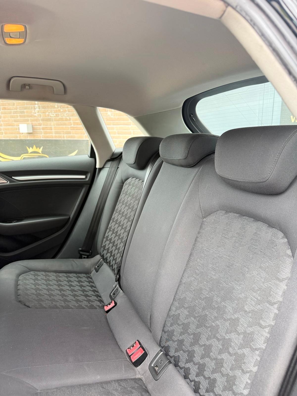 Audi A3 SPB 1.6 TDI clean diesel Ambition