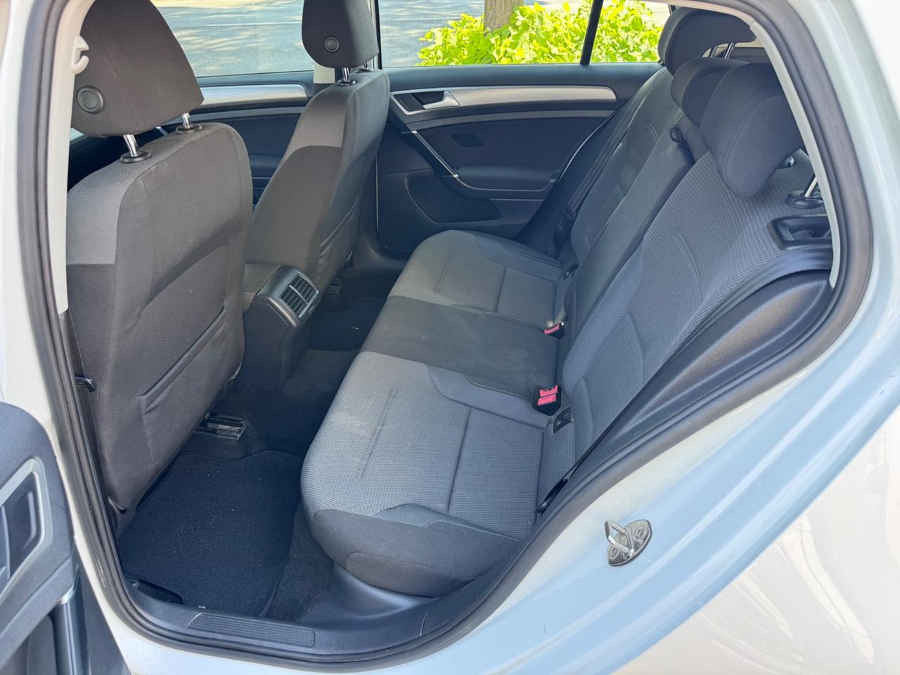 VWGolf 7 1.6 TDI 110 CV 5p. Neopaten garanzia 12 mesi