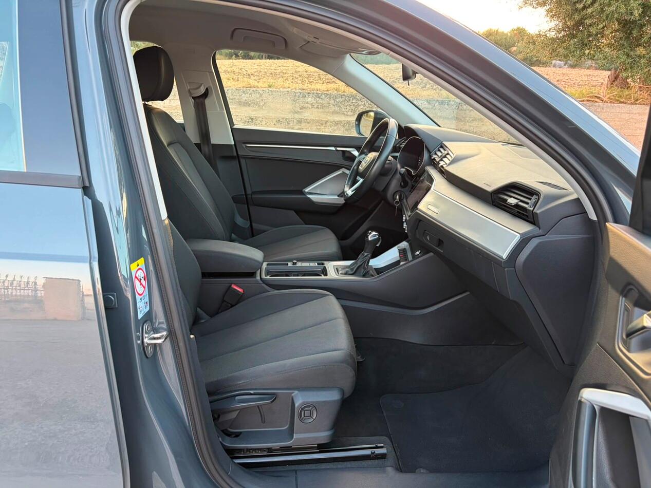 Audi Q3 35 2.0 tdi Business Advanced quattro s-tronic