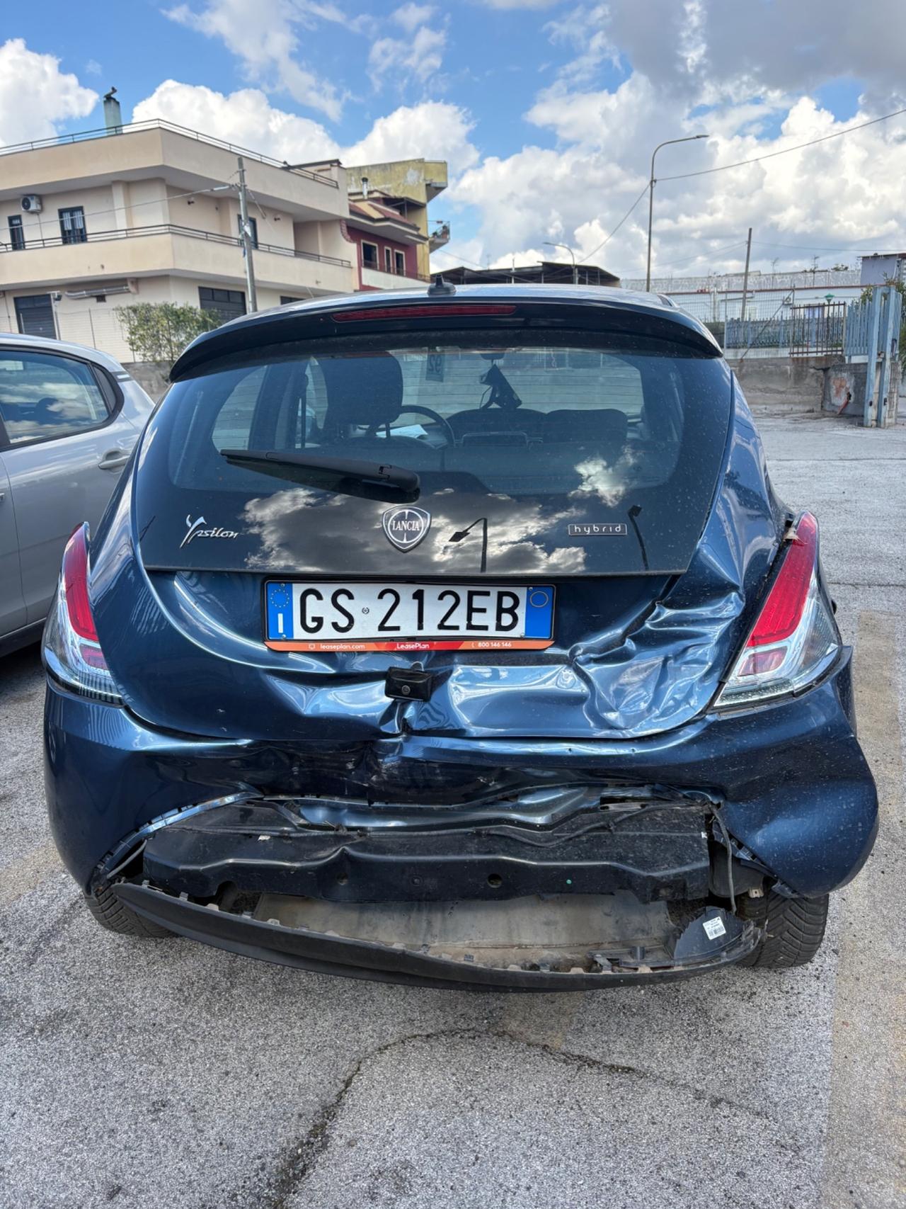 Lancia Ypsilon 1.0 Firefly Hybrid Gold 70CV