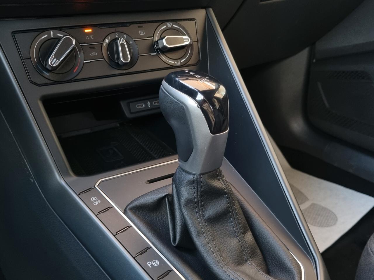 Volkswagen Taigo 1.0 tsi R-Line 110cv dsg
