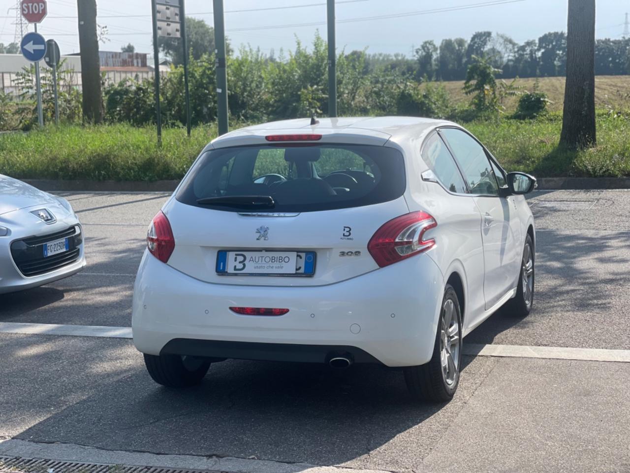 Peugeot 208 PureTech 82 3 porte Access