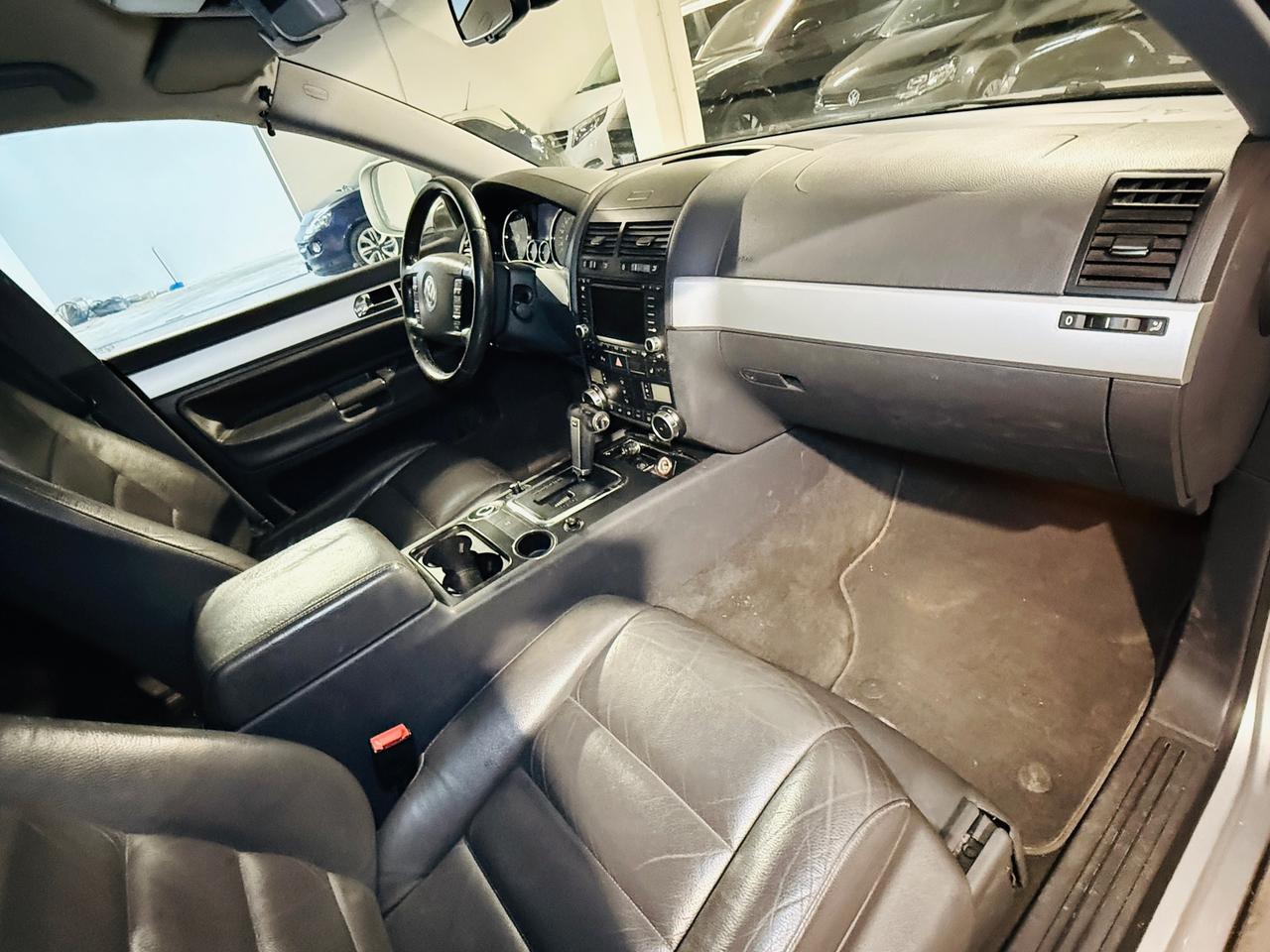 Volkswagen Touareg 3.0/240CV V6 TDI DPF tip. Executive