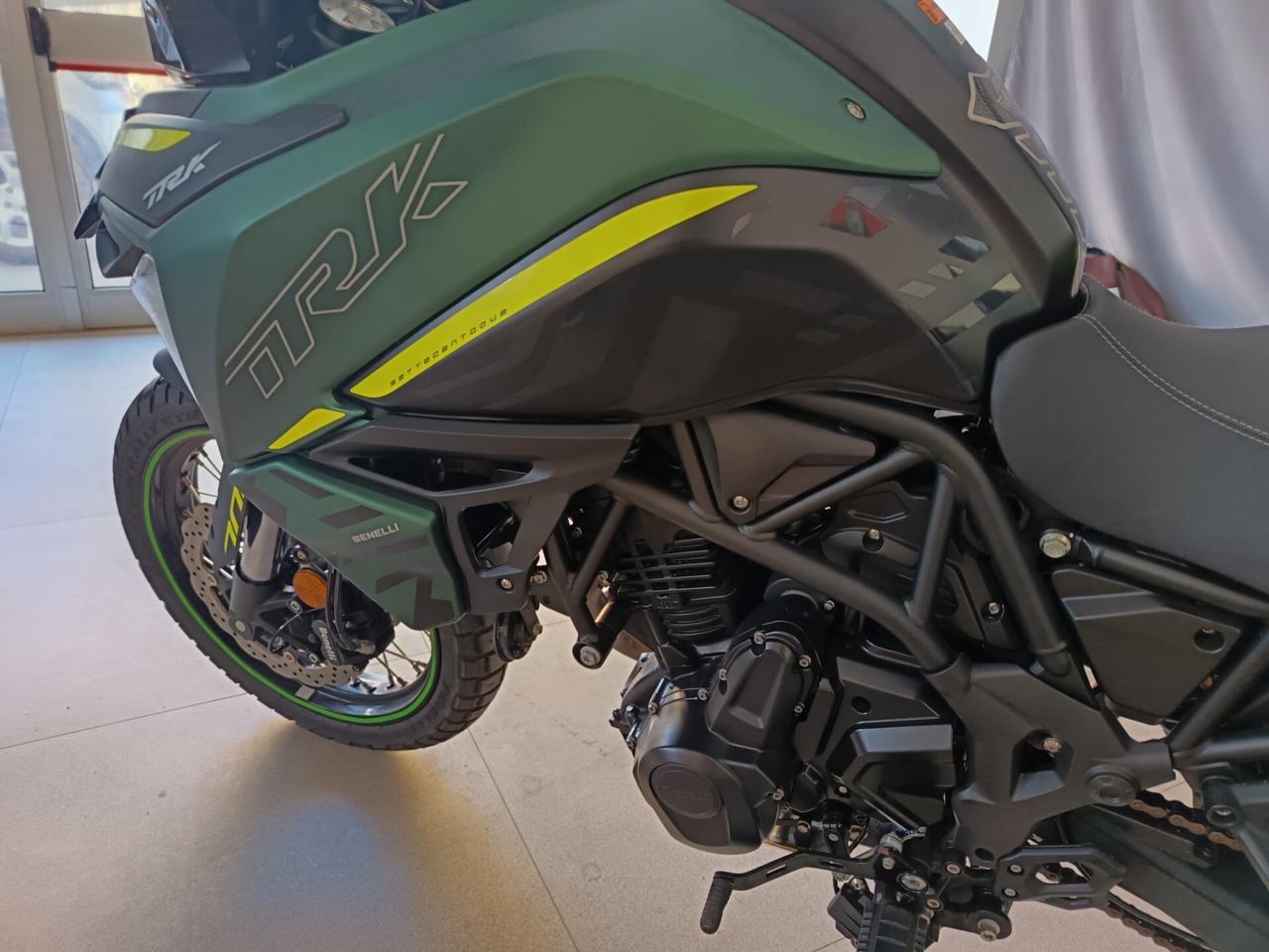 Benelli TRK 702 x
