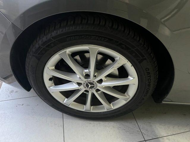 MERCEDES-BENZ B 180 d Automatic Executive