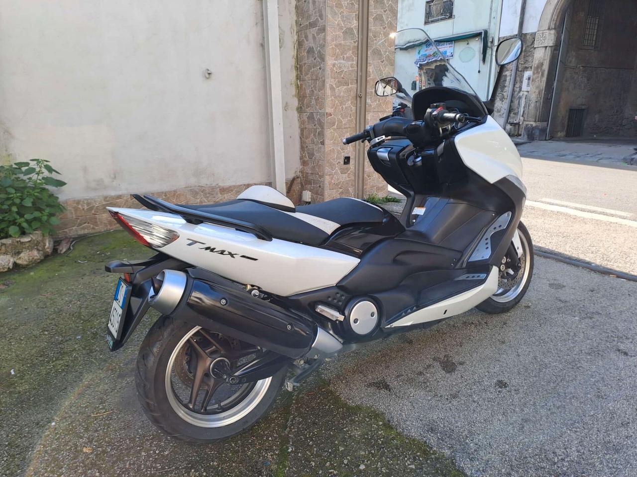 Yamaha T Max White Max