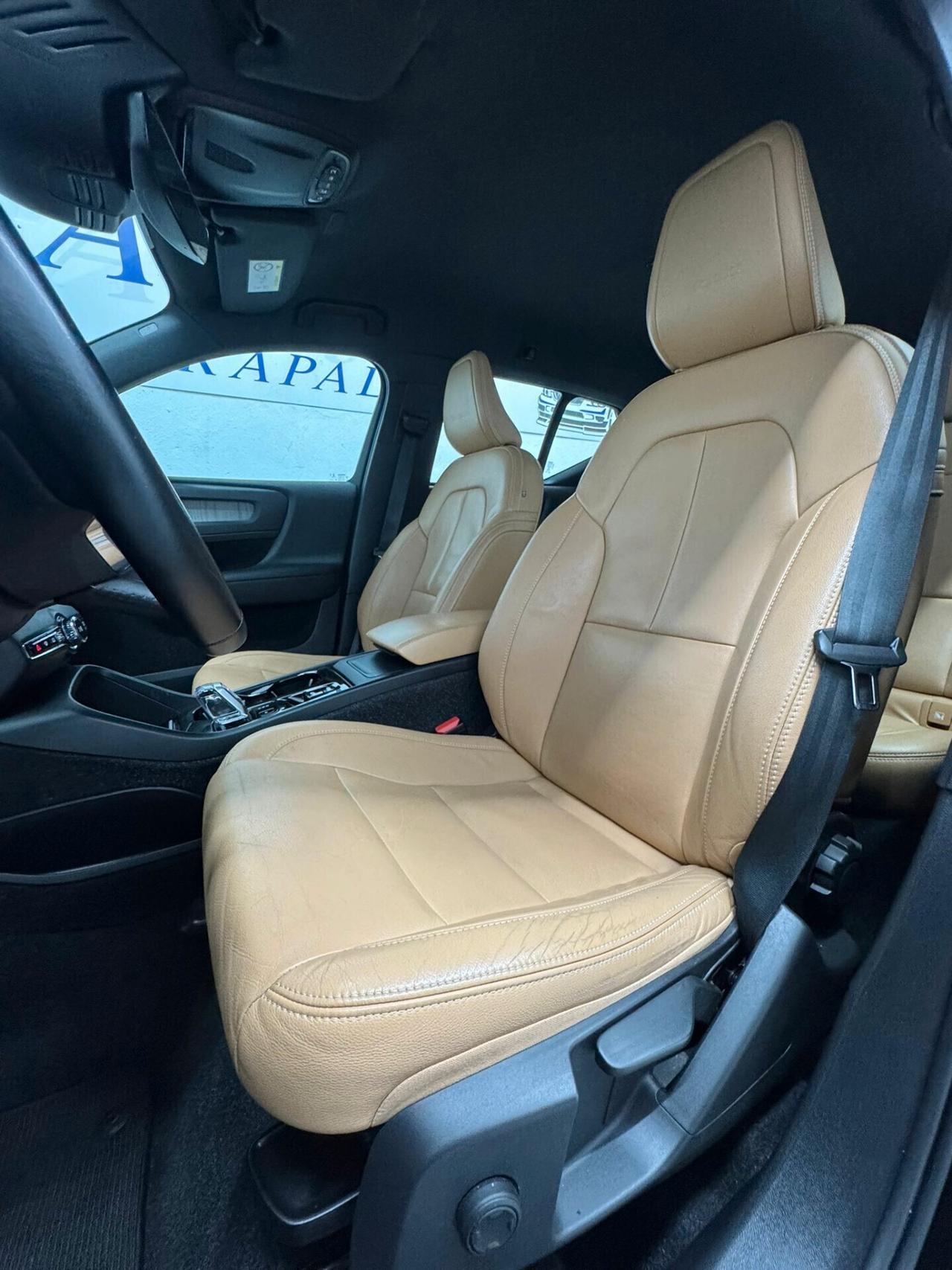 Volvo XC40 T3 Geartronic R-design