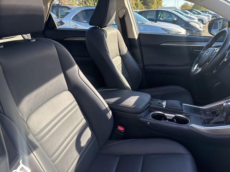 Lexus NX NX Hybrid 4WD Premium IVA ESPOSTA COMPRESA