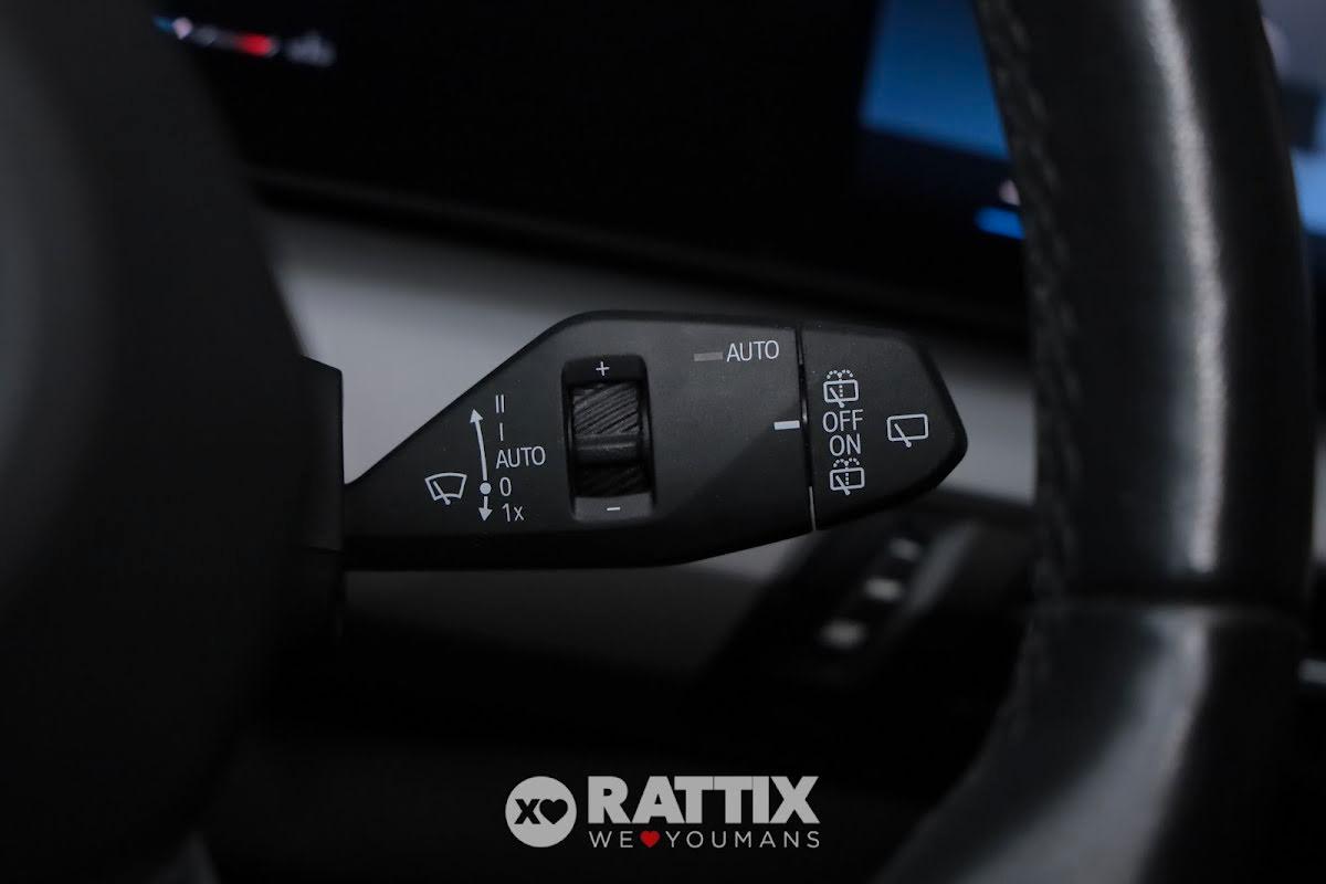 BMW 220 i Active Tourer mhev 48V auto