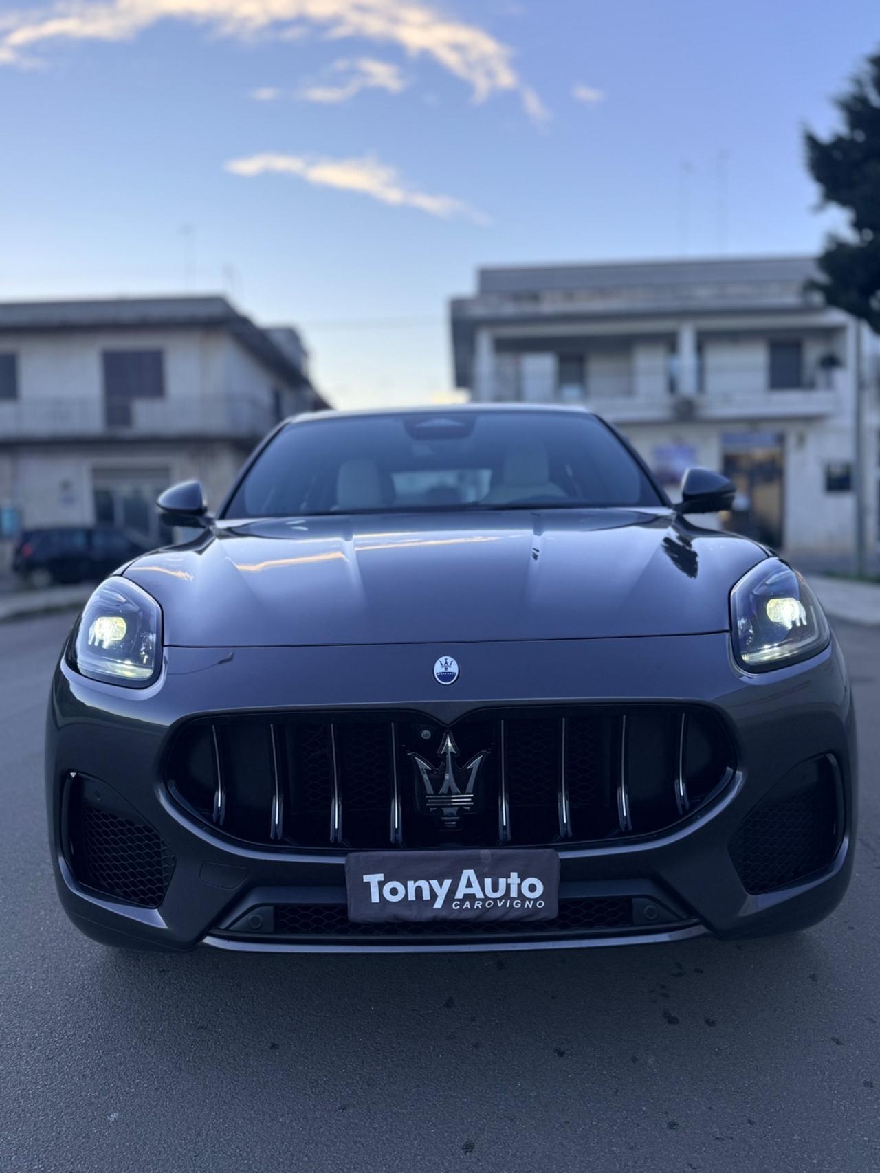 Maserati Grecale MHEV (BENZINA/ELETTRICXA) 300 CV GT ,VIRTUAL COCKPIT,LUCI SOFFUSE,APPLE CARPLAY,TELECAMERA