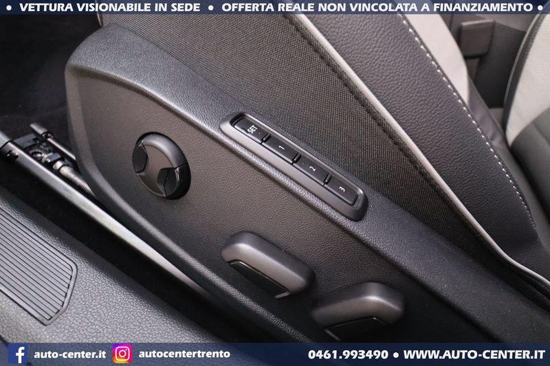 Volkswagen Golf 8 GTD DSG Black Pack *TETTO PELLE LED MATRIX