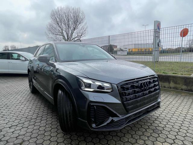 AUDI Q2 35 TDI S tronic Identity Black