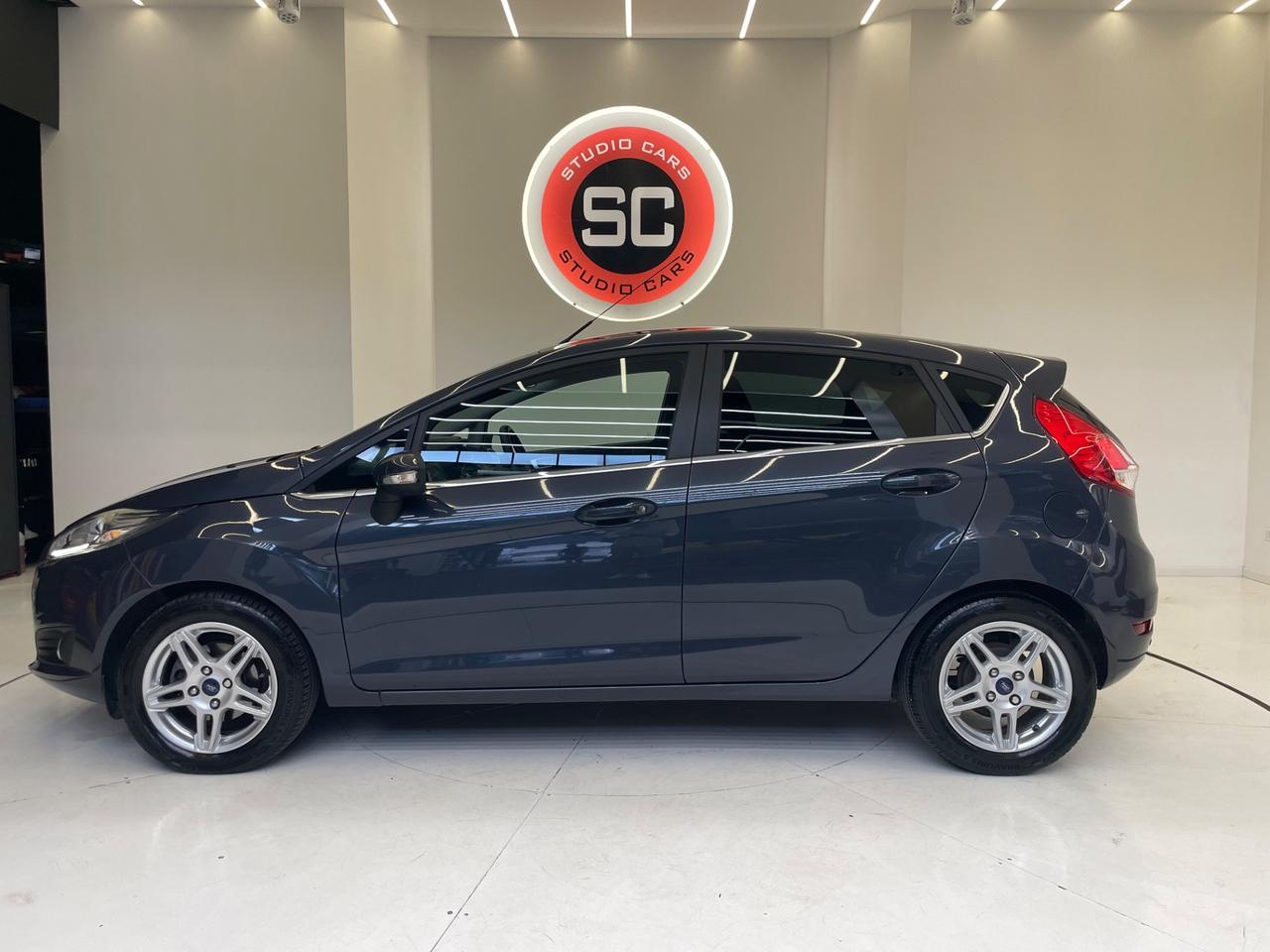 Ford Fiesta 1.5 TDCi 75CV 5 porte Titanium