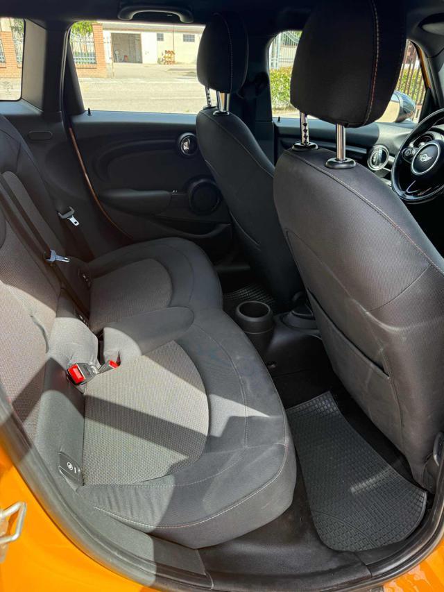 MINI Cooper 1.5 5 porte