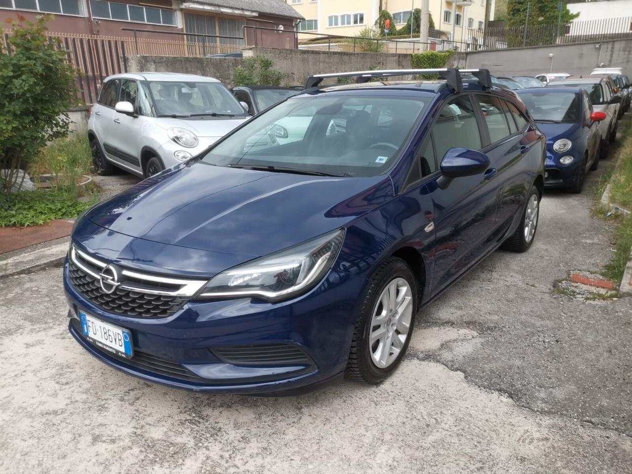 Opel Astra 1.6 CDTi 136CV aut. Sports Tourer Elective station wagon
