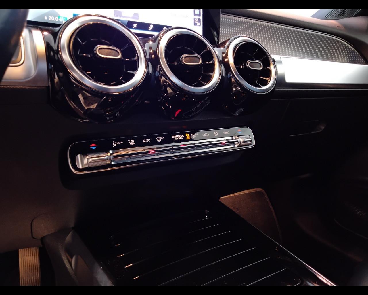 Mercedes-Benz GLB - X247 2019 - GLB 200 d Sport Plus auto