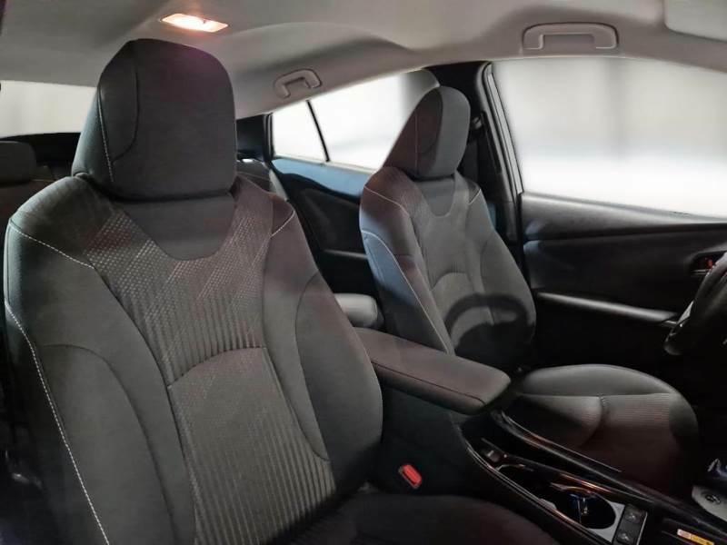 TOYOTA PRIUS PLUG-IN HYBRID 5 PORTE BERLINA