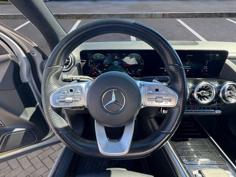 Mercedes-Benz GLA GLA 200 d Automatic Premium