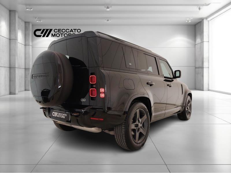 Land Rover Defender 110 3.0 I6 MHEV X-Dynamic SE AWD Auto