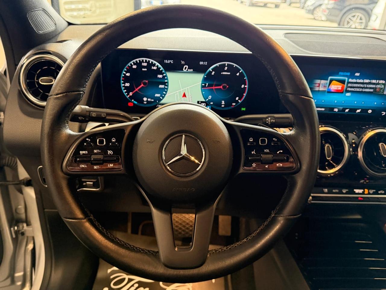 MERCEDES-BENZ GLB 180D SPORT 2.0 116CV PELLE NAVI CAM ANNO 2021