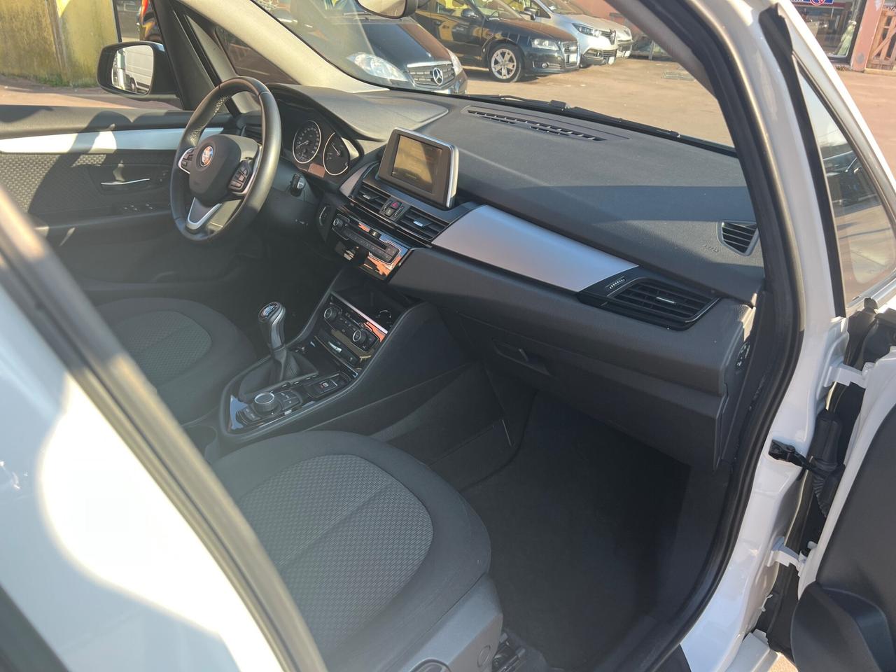 Bmw 116 116d 5p. Urban