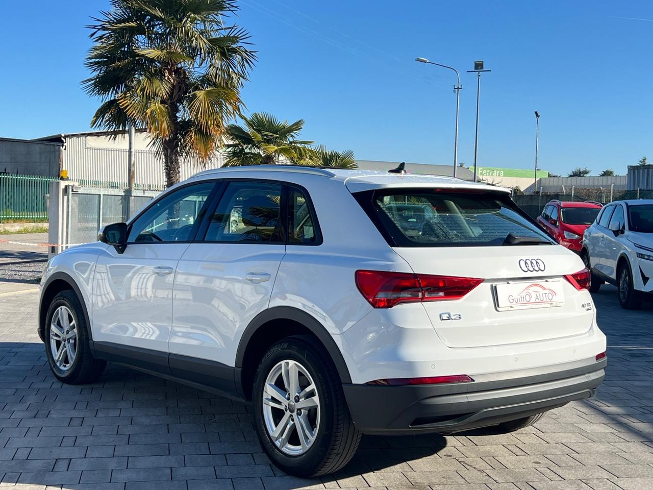 Audi Q3 40 TDI quattro S tronic Business