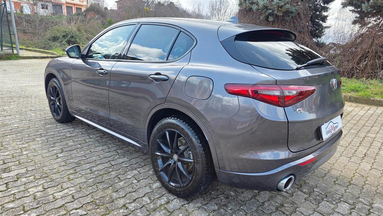 Alfa Romeo Stelvio 2.2 Turbodiesel 210 CV AT8 Q4 Executive