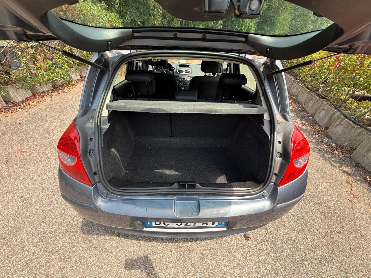 Renault Clio 1.4 16V 5 porte Dynamique
