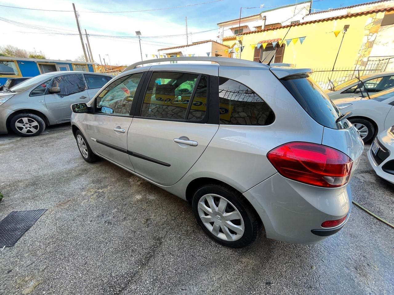 Renault Clio 1.2 16V SporTour Rip Curl