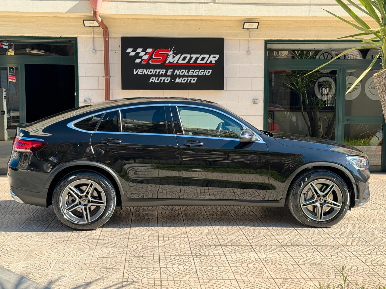 MERCEDES-BENZ GLC 300d COUPE' PREMIUM 245 CV 4matic AIRMATIC