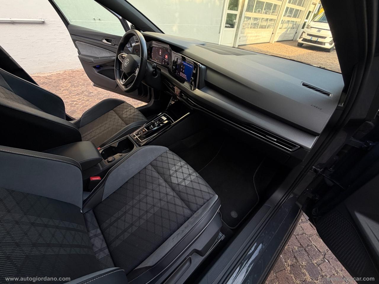 VOLKSWAGEN Golf 1.5 eTSI 150 CV EVO ACT DSG R-Line