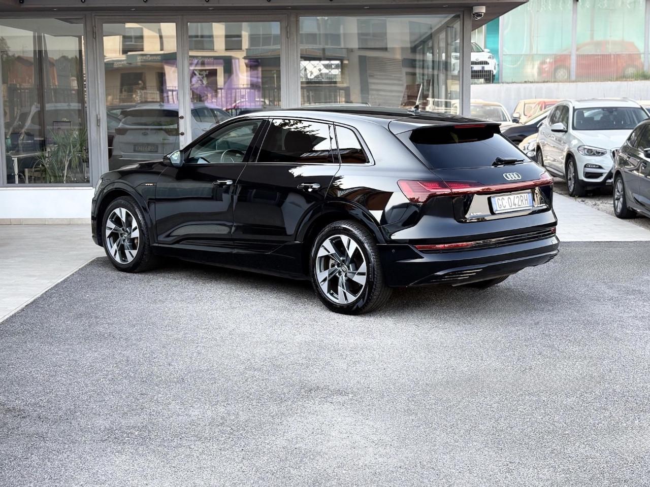 Audi e-Tron 55 Business 408CV Quattro E6 - 2020
