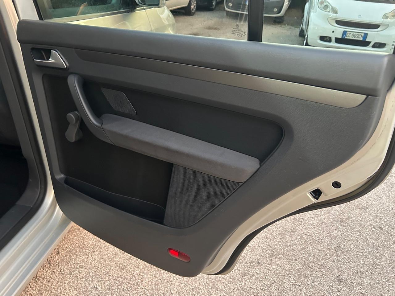 Volkswagen Touran 2.0 Ecofuel 7 Posti