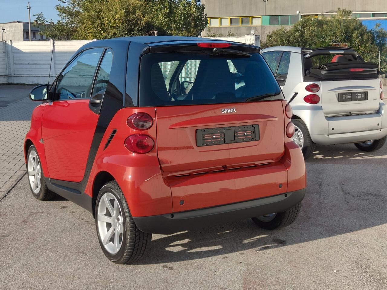 Smart ForTwo 1000 45 kW MHD coupé pure
