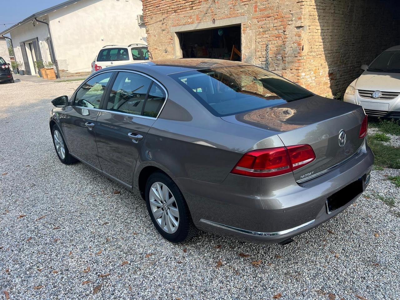 Volkswagen Passat 1.6 TDI Comfortline BlueM. Tech.