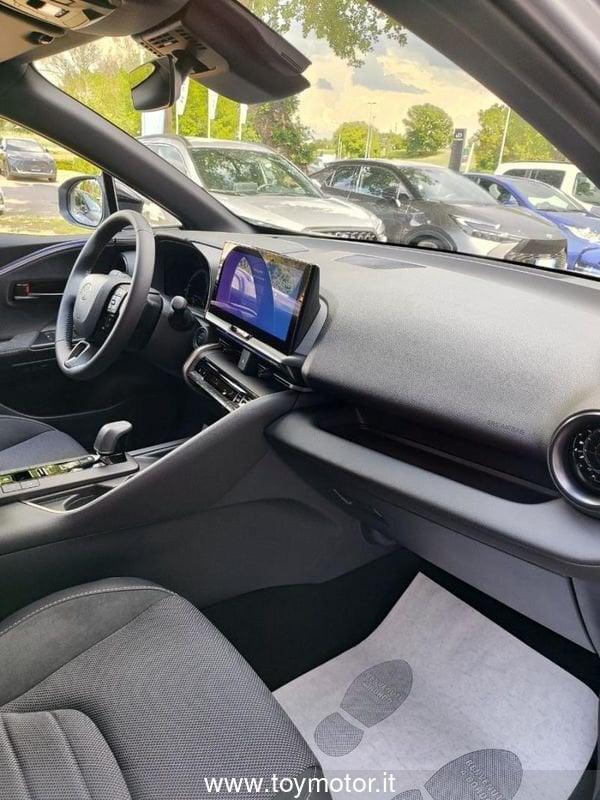 Toyota C-HR (2023-) 1.8 HV Lounge