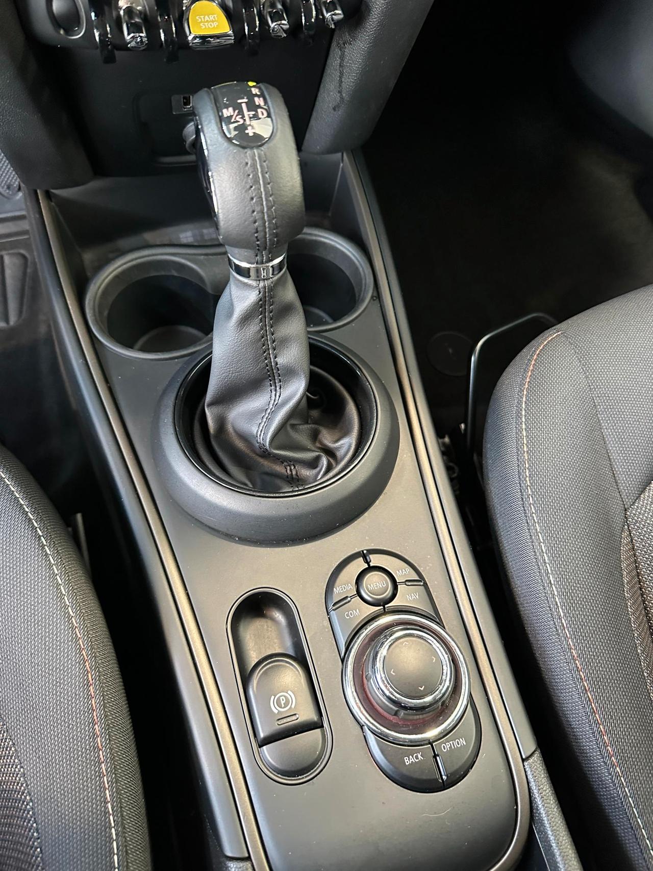 Mini Countryman Cooper SE Classic 1.5 Phev ALL4 - LED-Camera-Carplay-IVA