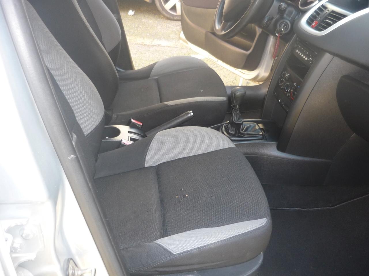 Peugeot 207 1.4 8V 75CV 5p. X Line ECO GPL