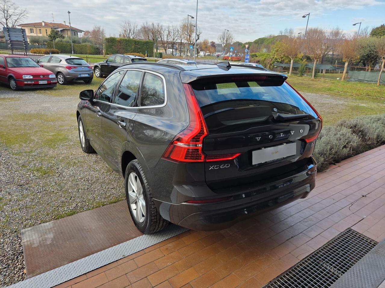 Volvo XC 60 B4 D AWD automatico Ultimate Dark