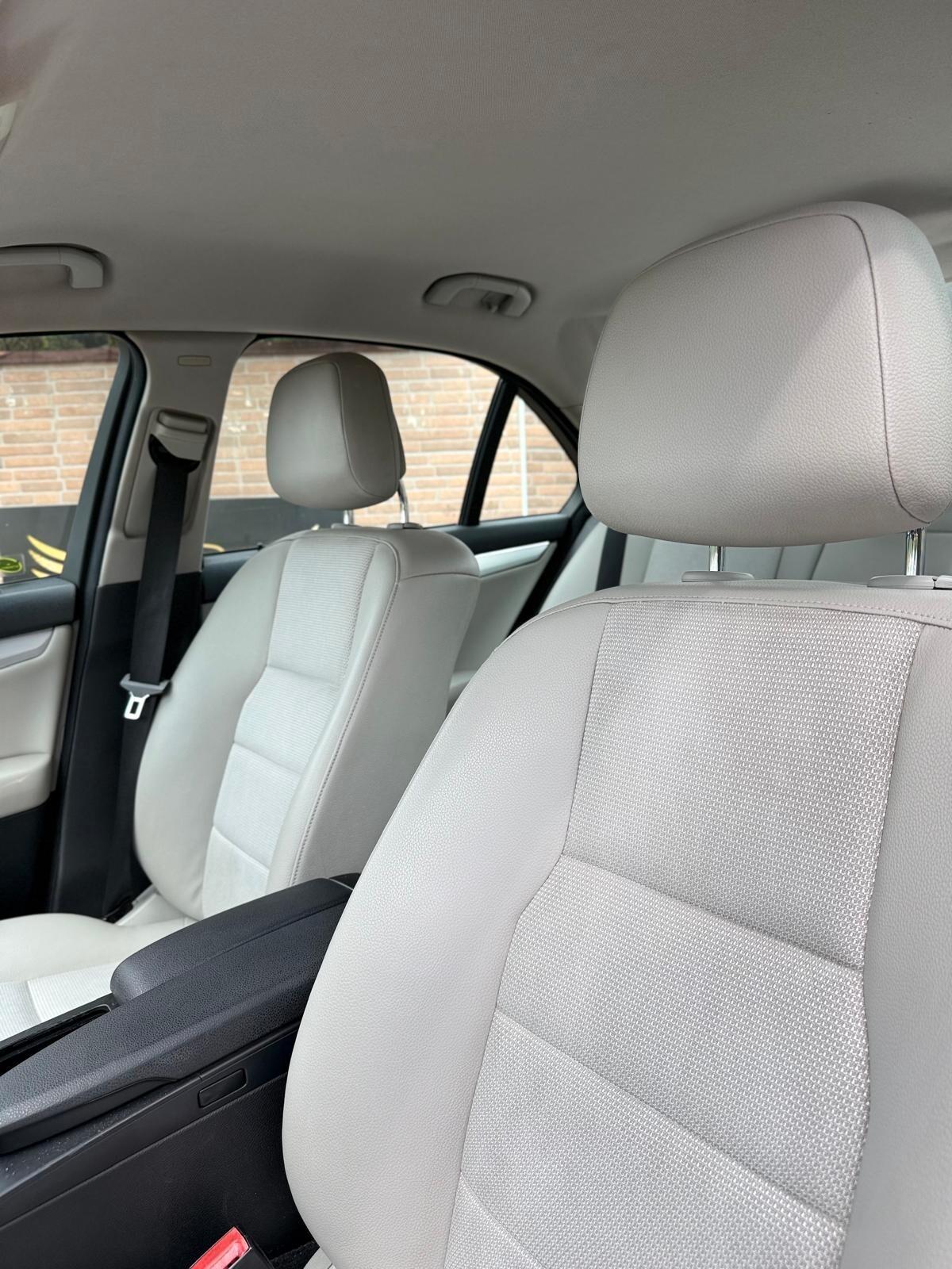 Mercedes-benz C 220 CDI BlueEFFICIENCY Avantgarde AMG