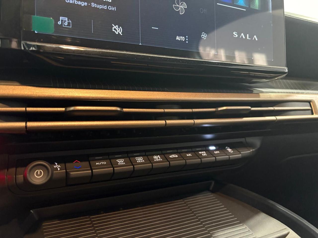 Lancia Ypsilon 1.2 mhev 110cv e-dct