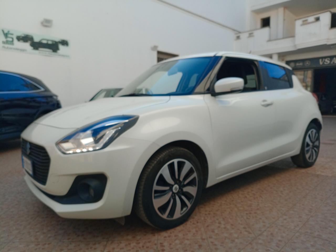 Suzuki Swift 1.2 Hybrid Top