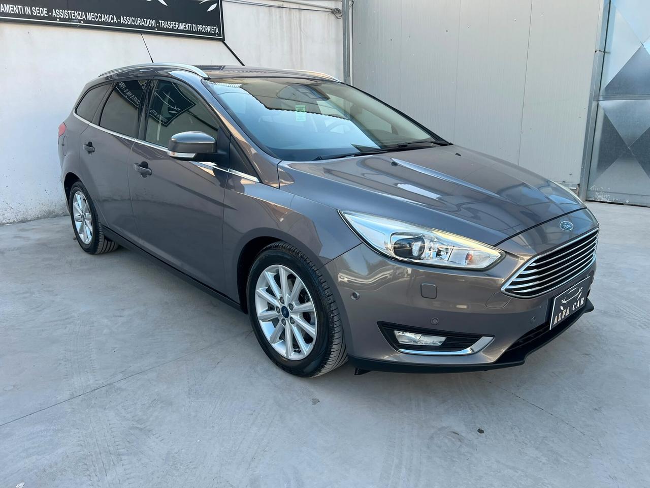 FORD FOCUS 1.5 TDCi 120 CV SW 2015!!! FULL OPTIONAL!!!