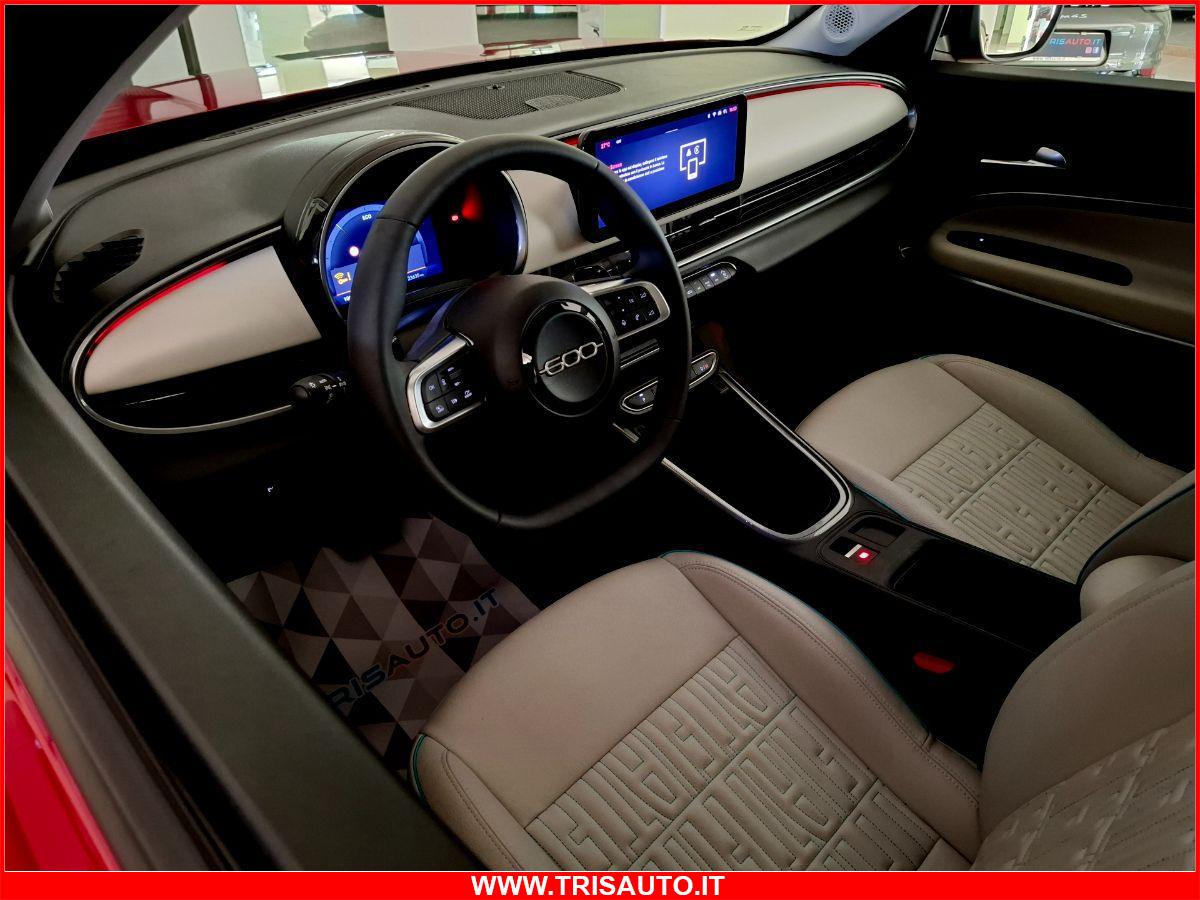 FIAT 600 1.2 T-GEN3 MHEV DCT La Prima NEOPATENTATI (FULL LED+PELLE+NAVI)