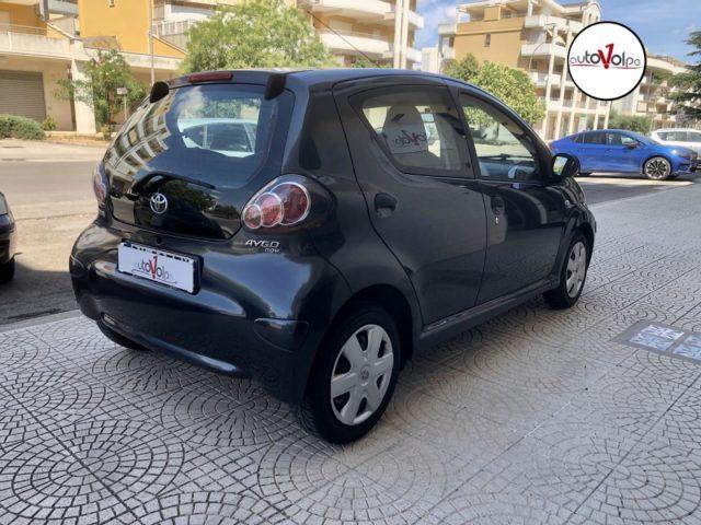 TOYOTA Aygo 1.0i 12V 5 porte