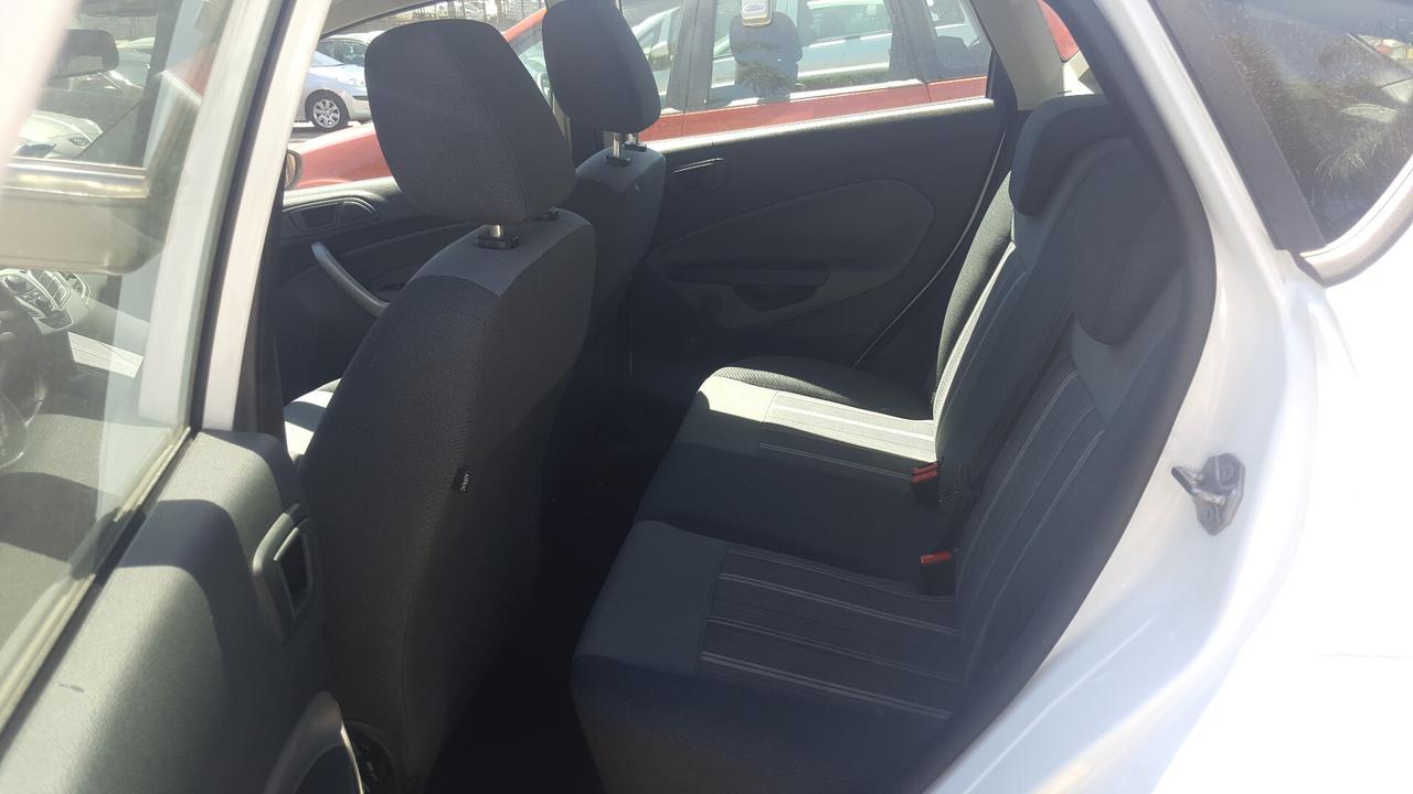 Ford Fiesta 1.4 5 porte Bz.- GPL Titanium