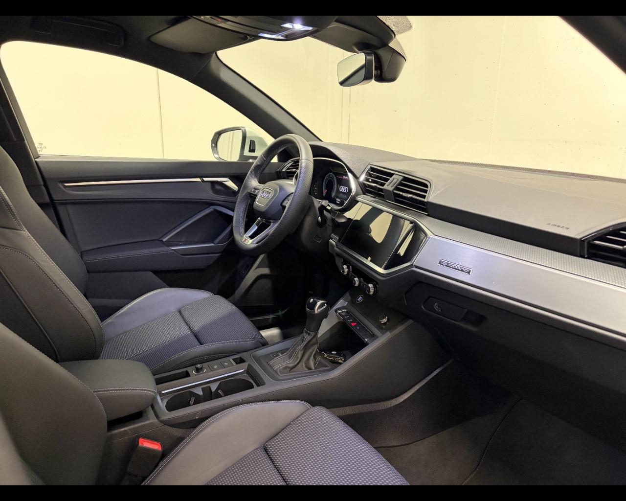 AUDI Q3 SPORTBACK 40 TDI QUATTRO S-TRONIC S LINE EDITION